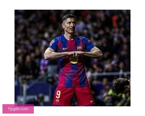 世体：伊尼戈和莱万有自动续约条款；马丁和巴萨都希望能续约